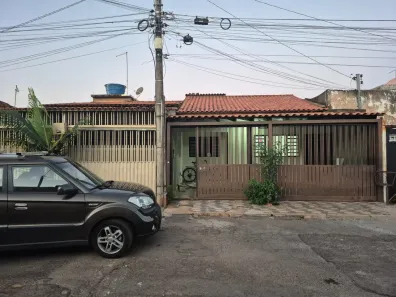 Casa com 3 Quartos à venda, 110m² no Setor Oeste, Brasília