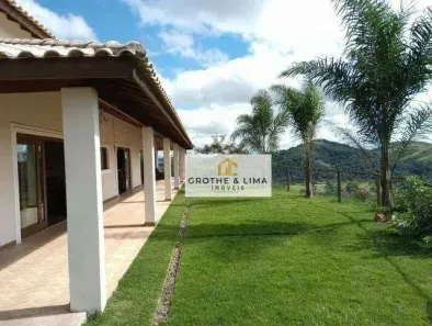 Fazenda/Sítio com 3 Quartos à venda, 300m² no Centro, Guararema