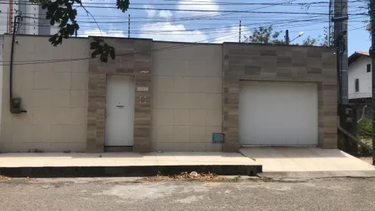 Casa com 3 Quartos à venda, 210m² no Cocó, Fortaleza