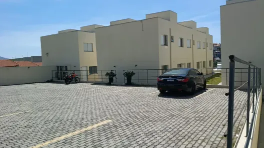 Sobrado com 2 Quartos à venda, 51m² no Jardim Cintia, Mogi das Cruzes