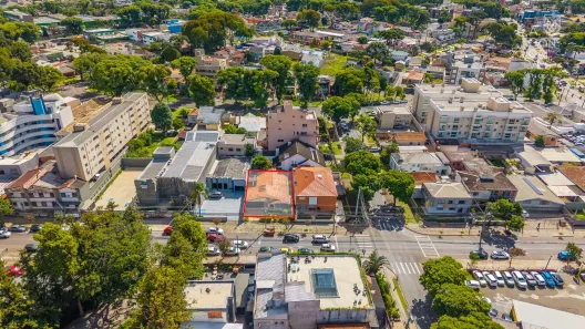 Lote/Terreno à venda, 375m² no Água Verde, Curitiba