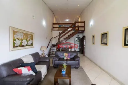 Sobrado com 3 Quartos à venda, 285m² no Cidade Antônio Estevão de Carvalho, São Paulo