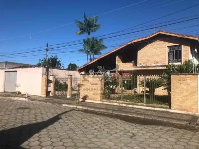 Sobrado com 9 Quartos à venda, 944m² no Sumaré, Caraguatatuba