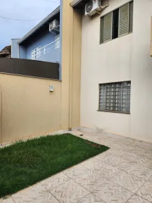 Sobrado com 3 Quartos à venda, 160m² no São Pedro, Londrina