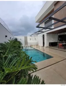 Casa com 4 Quartos à venda, 324m² no Jardim Inconfidência, Uberlândia