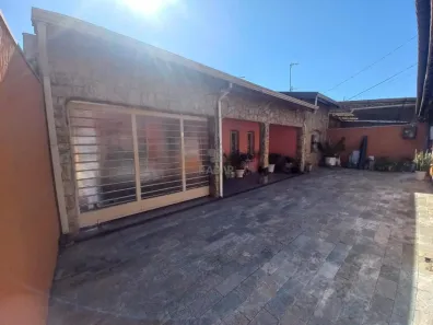 Casa com 3 Quartos à venda, 142m² no Vila Pompéia, Campinas
