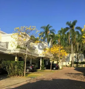Casa de Condomínio com 3 Quartos à venda, 230m² no Santo Amaro, São Paulo