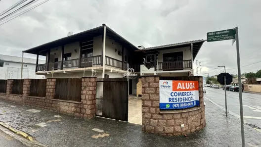 Apartamento com 2 Quartos para alugar, 145m² no São Luís, Jaraguá do Sul