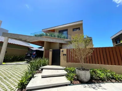 Casa com 4 Quartos à venda, 244m² no Campeche, Florianópolis