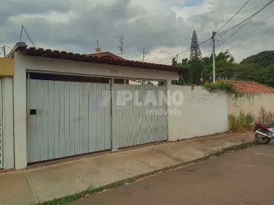 Imóvel Comercial com 3 Quartos para alugar, 250m² no Centreville, São Carlos