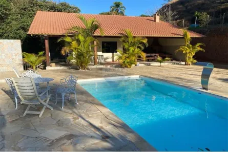 Fazenda/Sítio com 4 Quartos à venda, 600m² no Valença, Valença