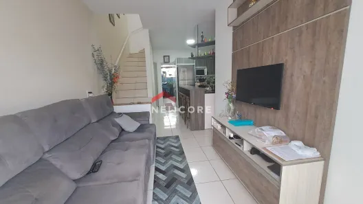 Sobrado com 3 Quartos à venda, 94m² no Itacolomi, Balneário Piçarras