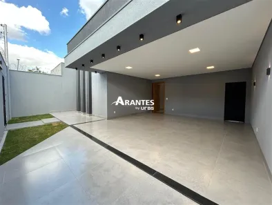 Casa com 3 Quartos à venda, 150m² no Novo Mundo, Uberlândia