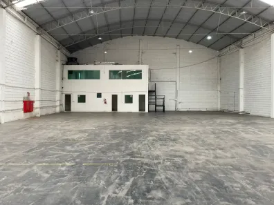 Galpão/Depósito/Armazém para alugar, 1100m² no São Sebastião, Contagem