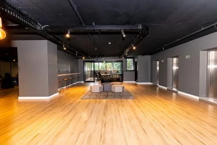 Sala Comercial para alugar, 525m² no Campo Comprido, Curitiba
