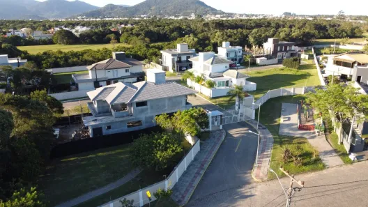 Lote/Terreno à venda, 387m² no Campeche, Florianópolis