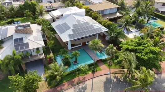 Casa de Condomínio com 6 Quartos à venda, 600m² no Busca Vida (Abrantes), Camaçari