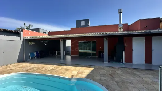Casa com 2 Quartos à venda, 120m² no Meia Praia, Navegantes
