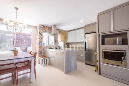Casa de Condomínio com 3 Quartos à venda, 149m² no Sambaqui, Florianópolis
