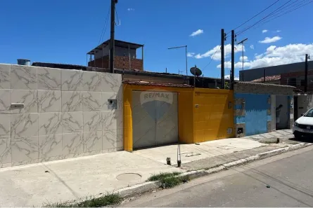 Casa com 3 Quartos à venda, 100m² no Santa Lúcia, Maceió