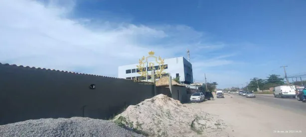 com 1 Quarto à venda, 450m² no Coqueiral, Araruama