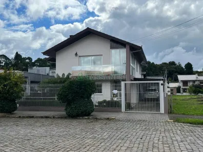 Casa com 3 Quartos à venda, 282m² no Interlagos, Caxias do Sul