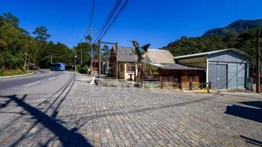 Ponto Comercial à venda, 360m² no Mury, Nova Friburgo