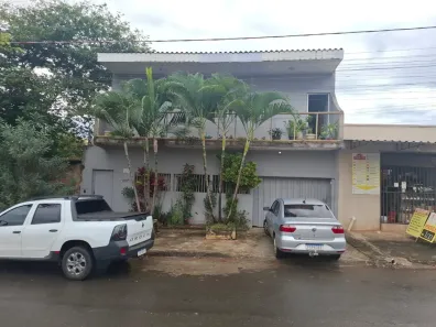 Sobrado com 5 Quartos à venda, 280m² no Residencial Santa Fé, Goiânia