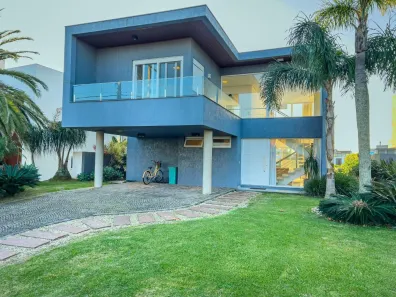Casa de Condomínio com 4 Quartos à venda, 271m² no , Xangri-Lá