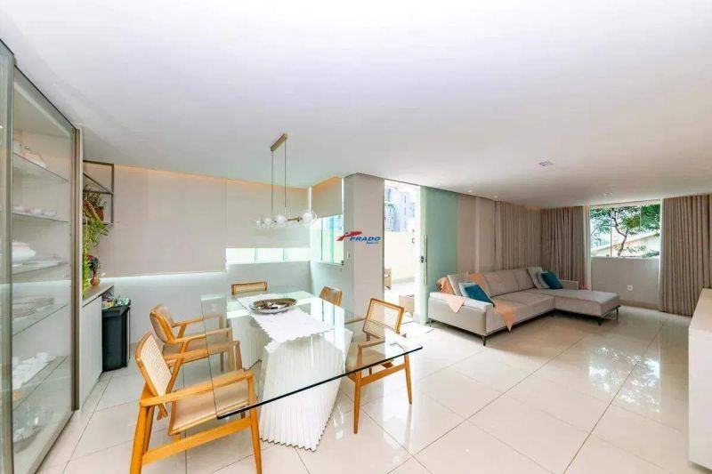 Apartamento com 4 quartos — Barroca, Belo Horizonte