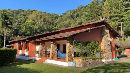 Casa de Condomínio com 3 Quartos à venda, 193m² no Fazenda Inglesa, Petrópolis