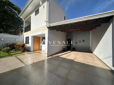 Sobrado com 3 Quartos à venda, 195m² no Jardim Alvorada, Maringá