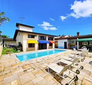 Sobrado com 3 Quartos à venda, 242m² no Jardim Virgínia, Guarujá