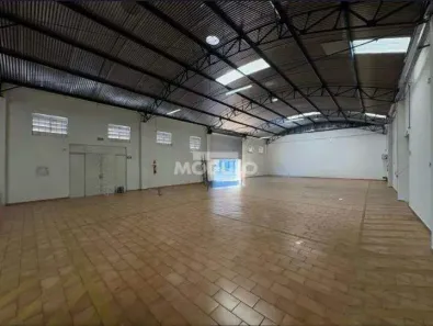 Galpão/Depósito/Armazém para alugar, 1220m² no Marta Helena, Uberlândia