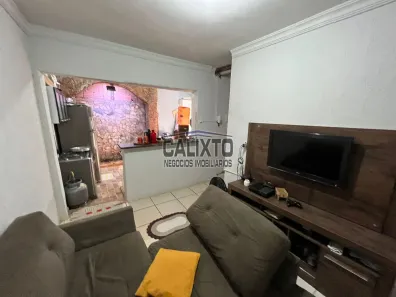 Casa com 2 Quartos à venda, 205m² no Jardim Brasília, Uberlândia
