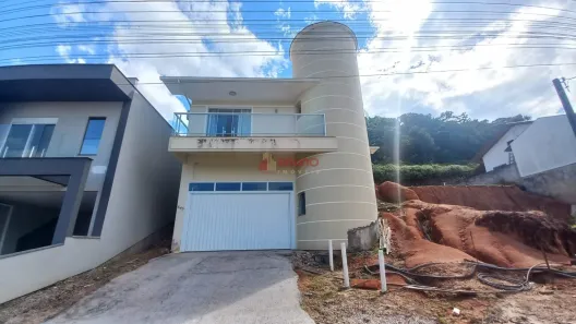 Casa com 3 Quartos à venda, 180m² no Centro, Antônio Carlos
