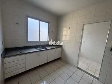 Apartamento com 2 Quartos para alugar, 46m² no Santa Mônica, Uberlândia