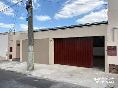 Casa com 2 Quartos à venda, 150m² no Conjunto Cássio Rezende, Uberaba