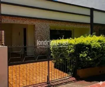 Casa com 3 Quartos à venda, 247m² no Centro, Arapongas