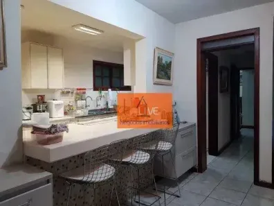 Casa com 7 Quartos à venda, 410m² no Camboinhas, Niterói