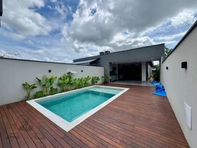 Casa com 3 Quartos à venda, 116m² no São Lourenço, Bertioga