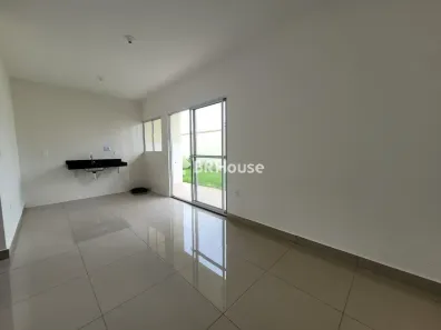 Casa de Condomínio com 2 Quartos à venda, 52m² no Jardim Mossoró, Cuiabá