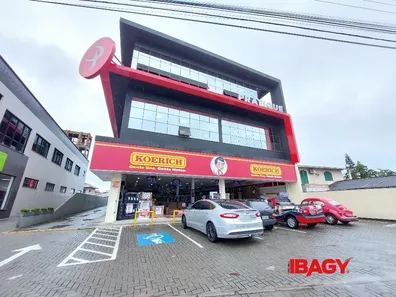 Sala Comercial para alugar, 88m² no Aririú, Palhoça