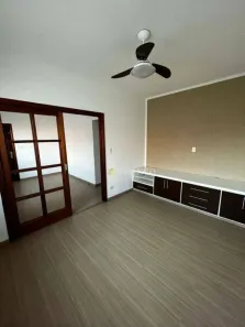 Sobrado com 3 Quartos à venda, 191m² no Jardim dos Estados, Taubaté