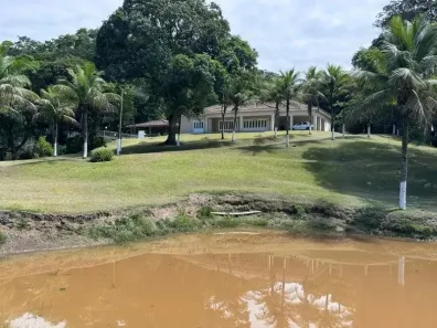 Fazenda/Sítio com 4 Quartos à venda, 10000m² no Papucaia, Cachoeiras de Macacu
