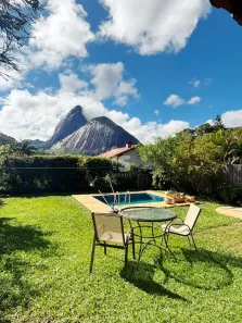 Casa de Condomínio com 2 Quartos à venda, 400m² no Cuiabá, Petrópolis