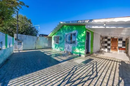 Casa com 4 Quartos à venda, 220m² no Costeira, Araucária