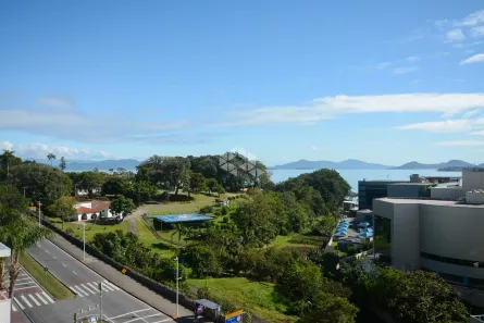 Apartamento com 3 Quartos à venda, 139m² no Agronômica, Florianópolis