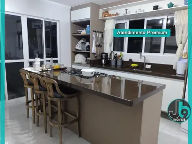 Sobrado com 3 Quartos à venda, 321m² no Santa Felicidade, Curitiba