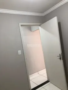 Casa com 2 Quartos à venda, 132m² no Conjunto Habitacional Violim, Londrina